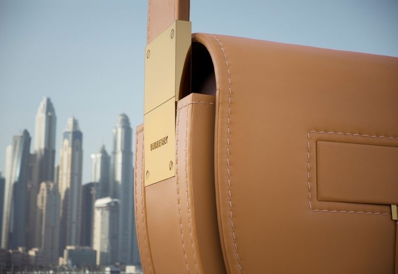 Giant Burberry bag in Dubai